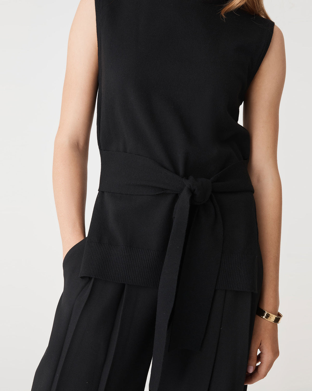 Nora Sleeveless Tie Waist Knit in black — fabric detail